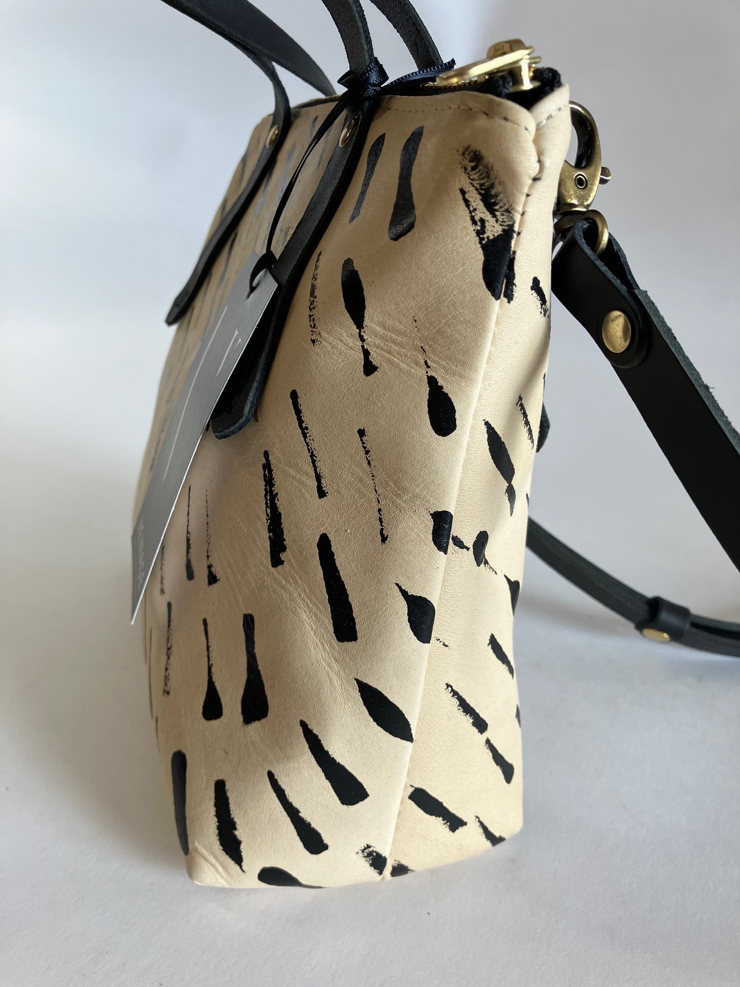 One of a kind piece handpainted Leather handbag with crossbody strap