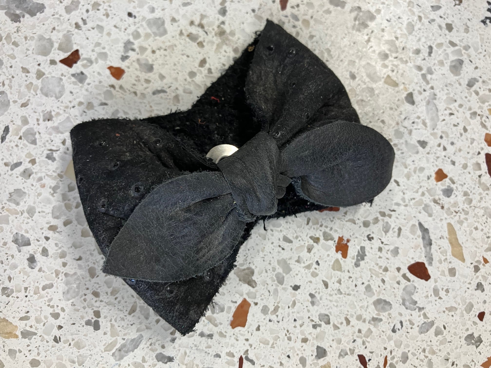 ONE OF A KIND Leather bow bracelet