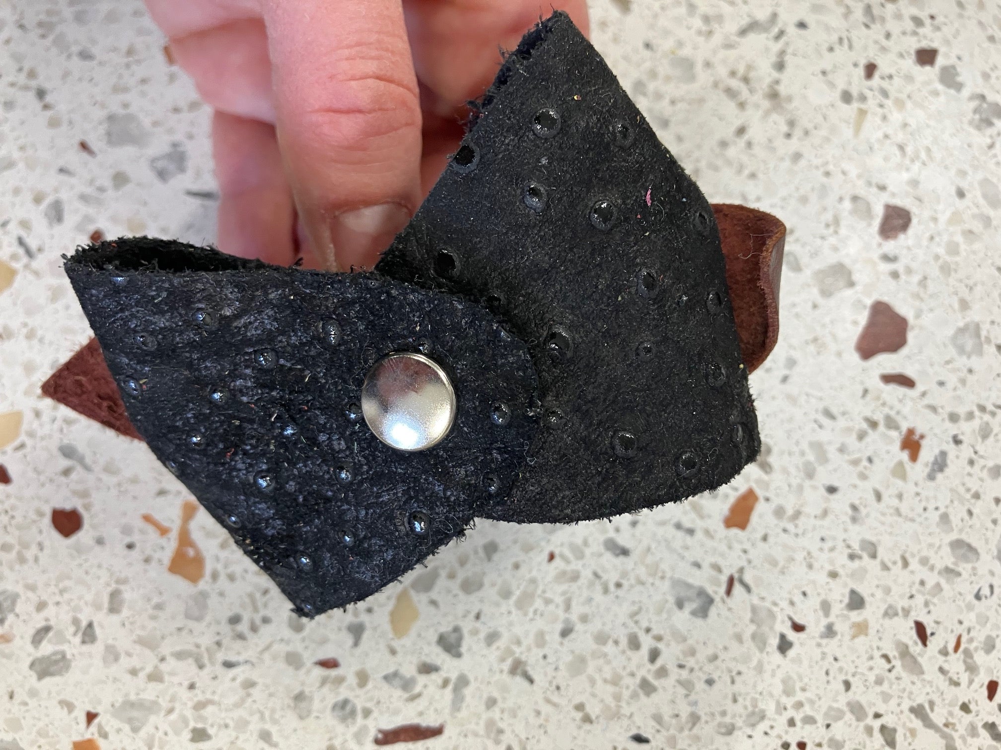 ONE OF A KIND Leather bow bracelet XS