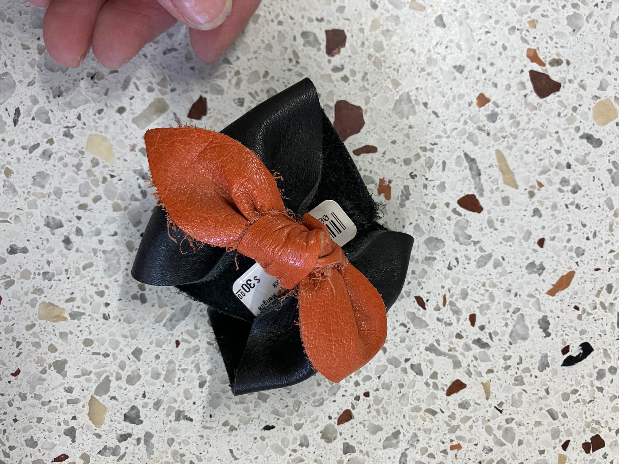 ONE OF A KIND Leather bow bracelet