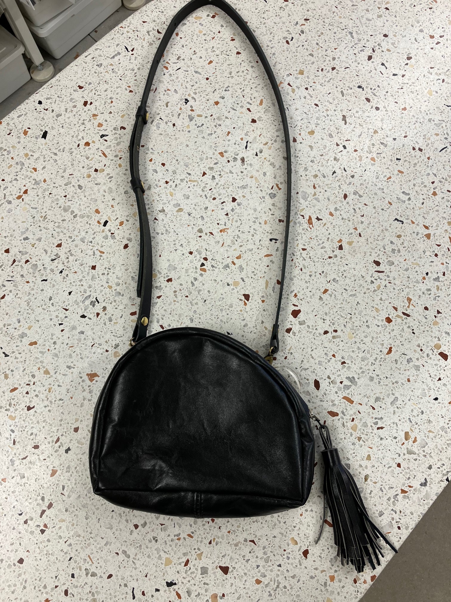 SAMPLE Leather shoulder bag with charm MERINGUE model