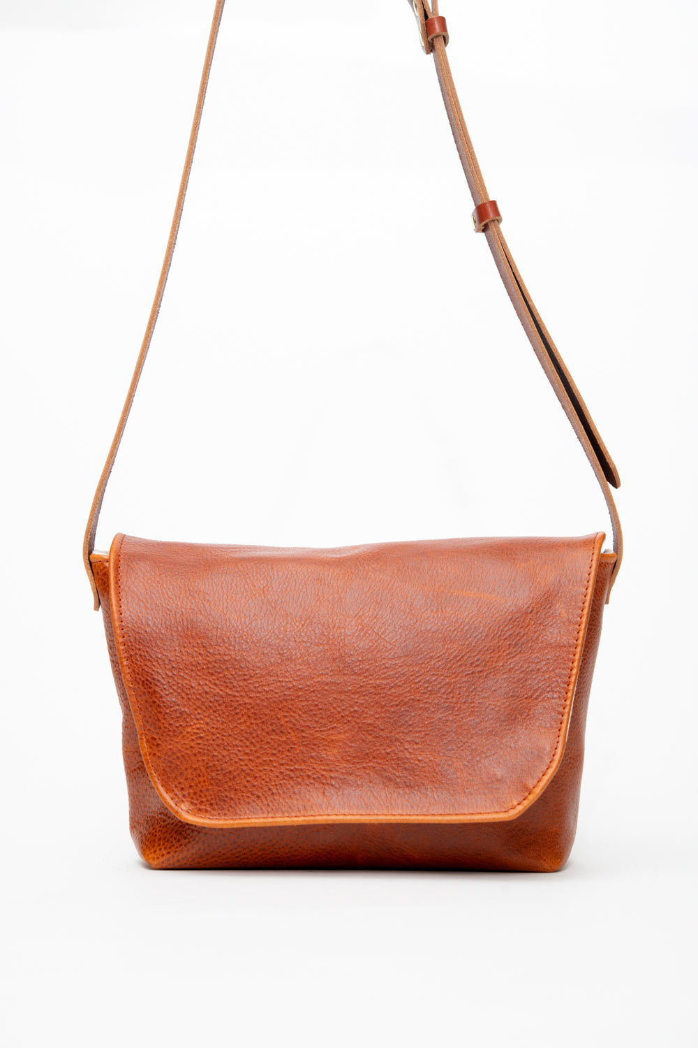 Veinage Leather Satchel Sessenger Bag BISCUIT model, handmade in Montreal Canada