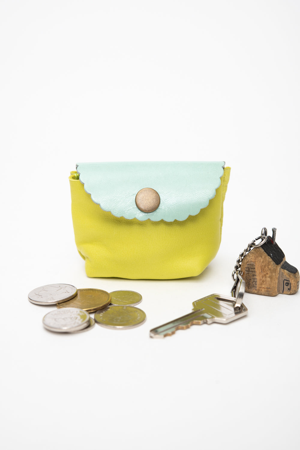 Veinage Leather Compact Mini Pouch Coin Purse CHOUQUETTE Model Unique Edition Made in Montreal Canada