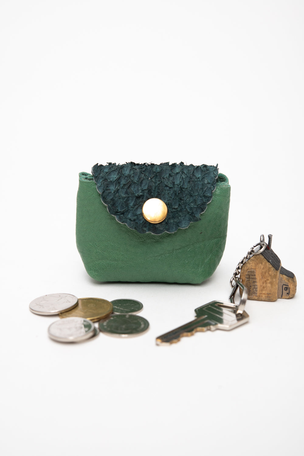 Veinage Leather Compact Mini Pouch Coin Purse CHOUQUETTE Model Unique Edition Made in Montreal Canada