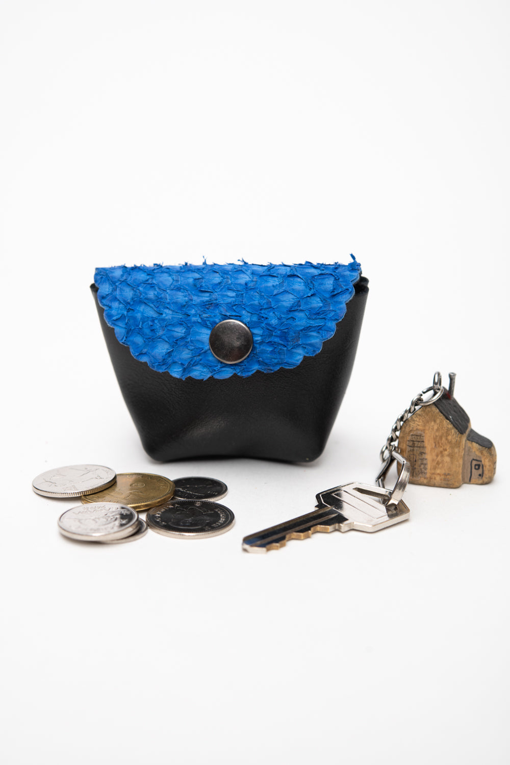 Veinage Leather Compact Mini Pouch Coin Purse CHOUQUETTE Model Unique Edition Made in Montreal Canada