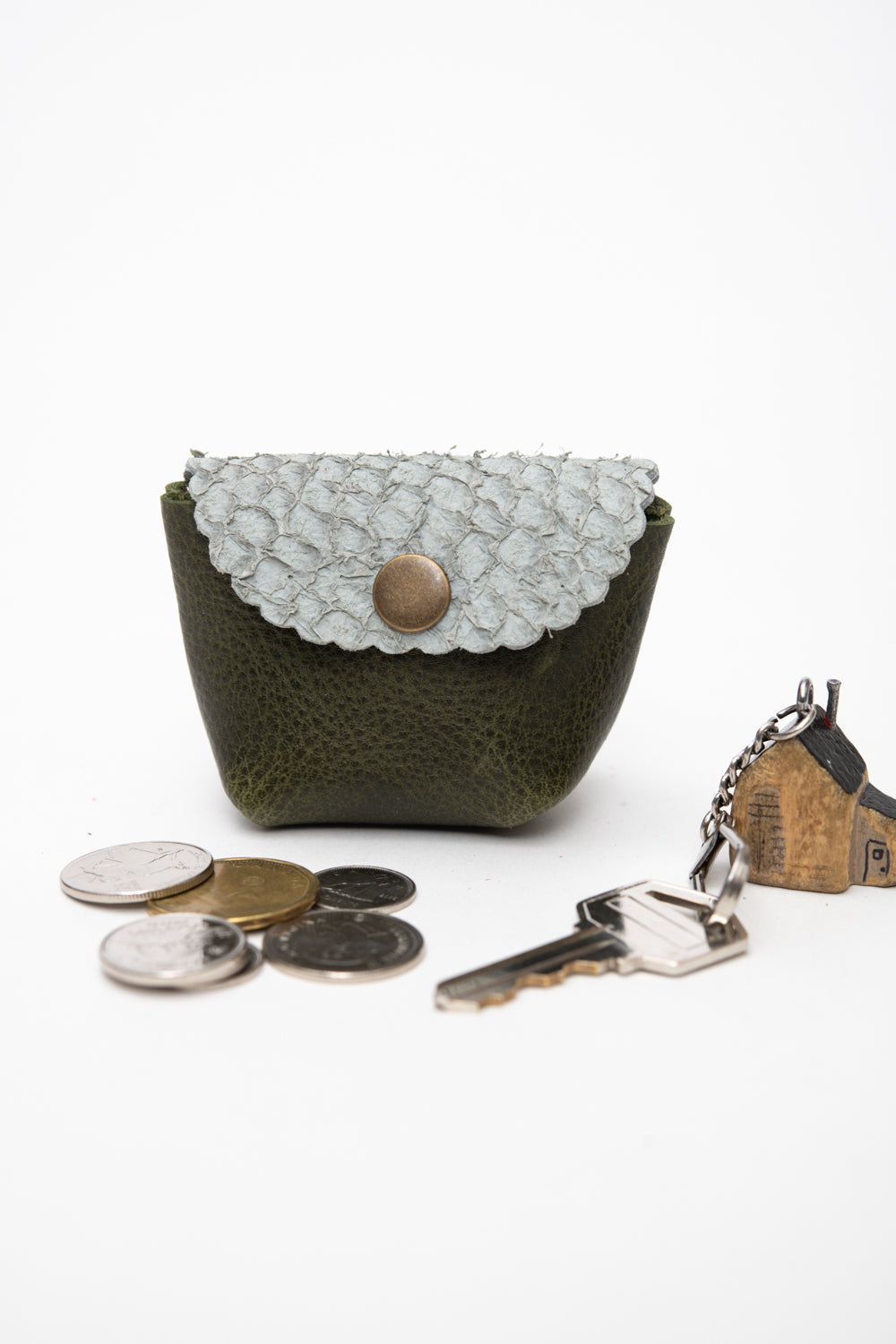 Veinage Leather Compact Mini Pouch Coin Purse CHOUQUETTE Model Unique Edition Made in Montreal Canada