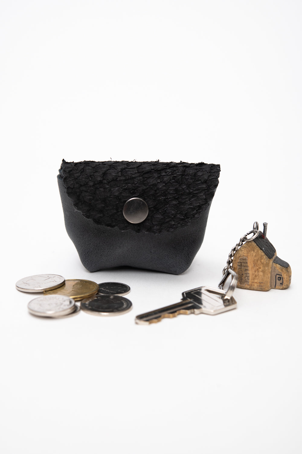 Veinage Leather Compact Mini Pouch Coin Purse CHOUQUETTE Model Unique Edition Made in Montreal Canada