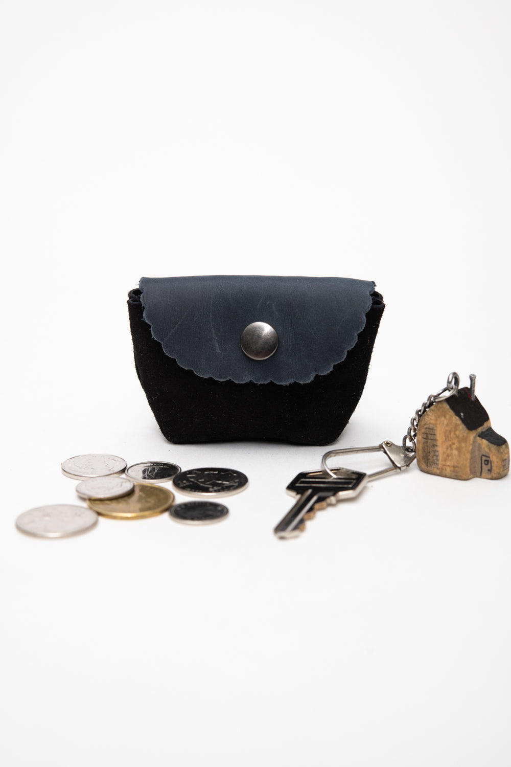 Veinage Leather Compact Mini Pouch Coin Purse CHOUQUETTE Model Unique Edition Made in Montreal Canada