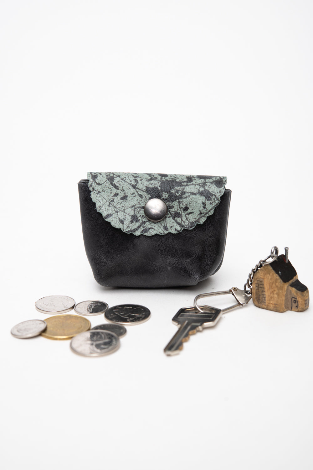 Veinage Leather Compact Mini Pouch Coin Purse CHOUQUETTE Model Unique Edition Made in Montreal Canada