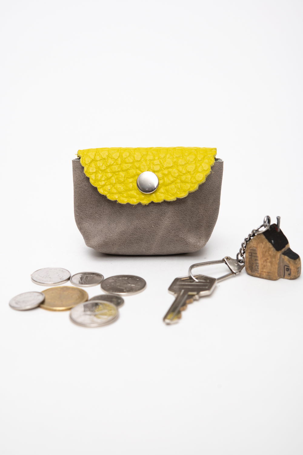 Veinage Leather Compact Mini Pouch Coin Purse CHOUQUETTE Model Unique Edition Made in Montreal Canada