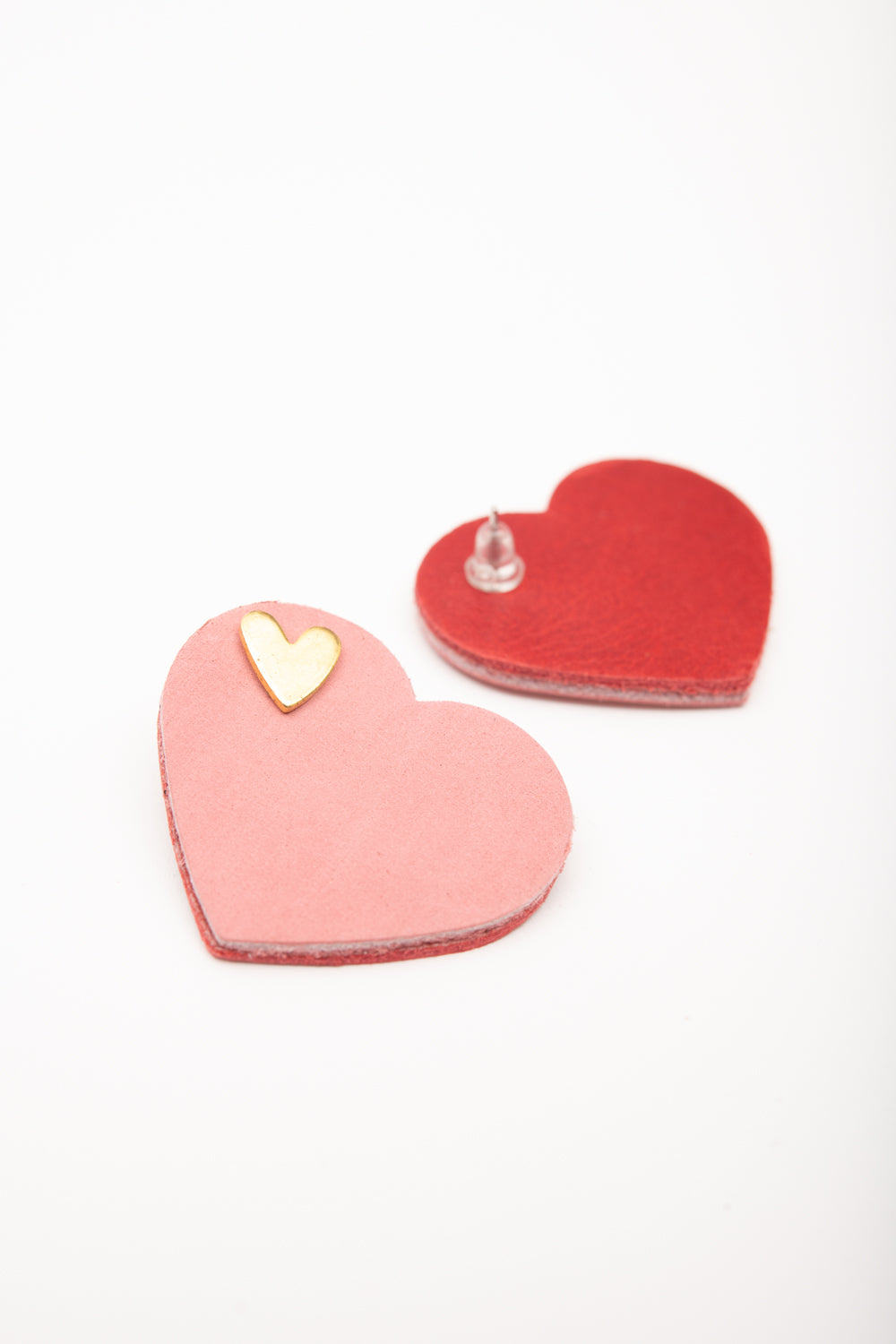 Veinage Heart-shaped leather and brass earrings Cœur de palmier model, made in Montreal, Canada