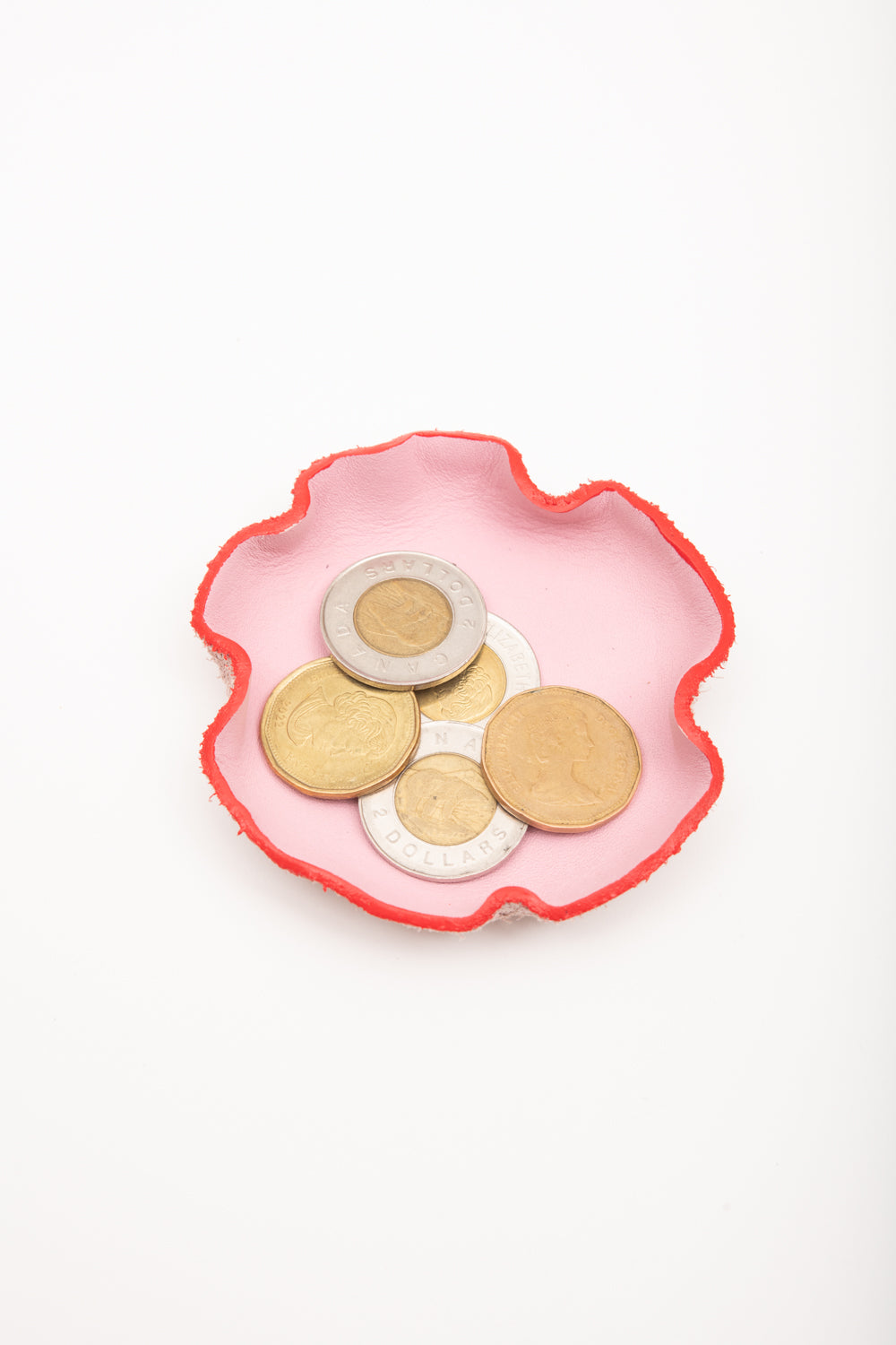 Veinage Molded leather catchall Crêpe model, handmade in Montreal