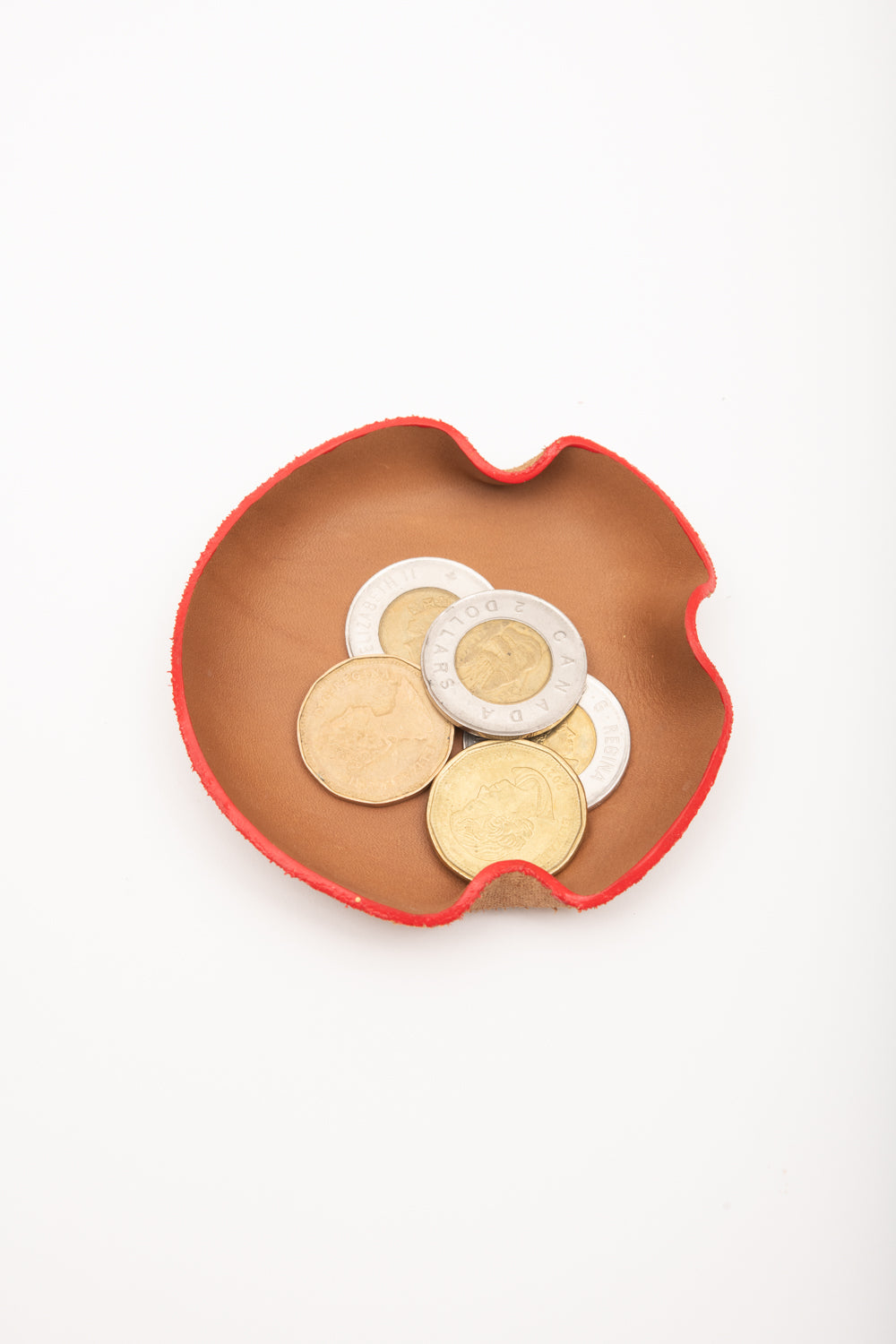 Veinage Molded leather catchall Crêpe model, handmade in Montreal