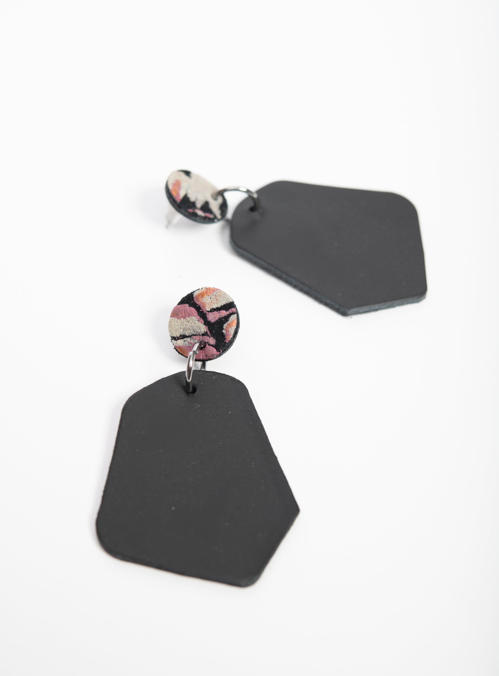 Large geometrical leather earrings DÉLIMA model, Veinage handmade in Montreal, Canada