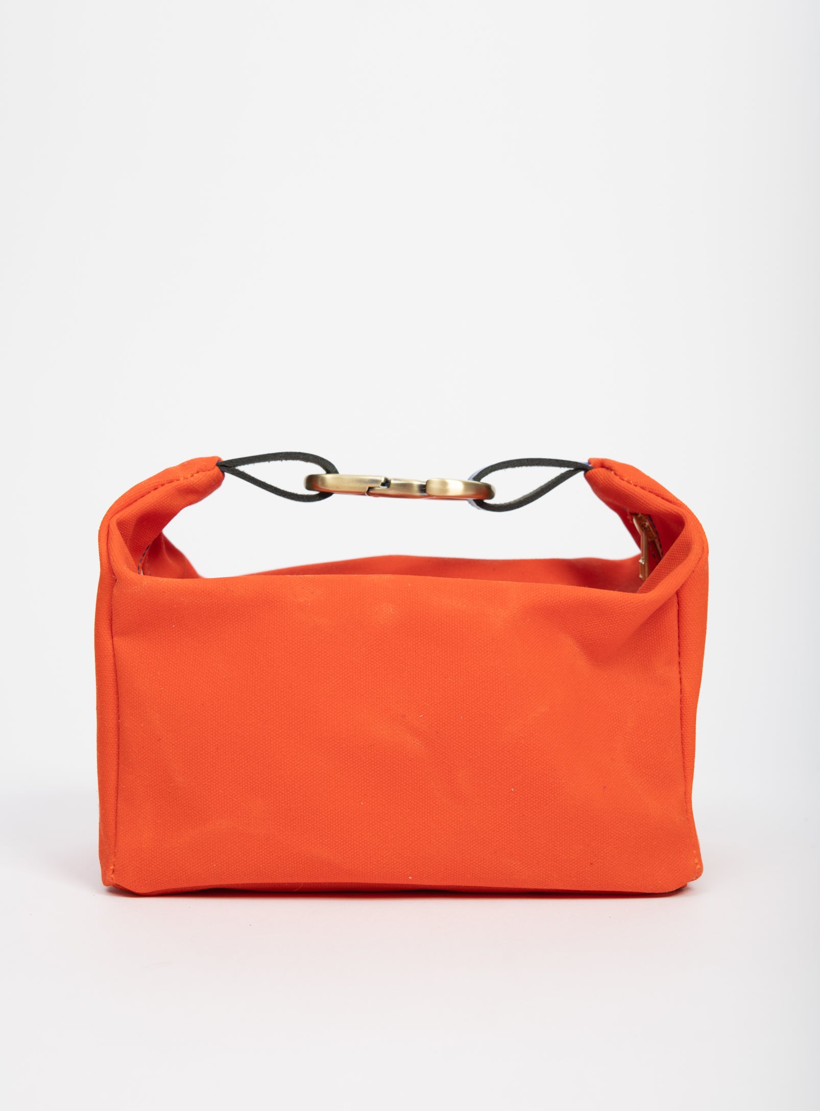 Veinage Travel case in waxed canvas DES CARRIÈRES model, handmade in Montreal Canada