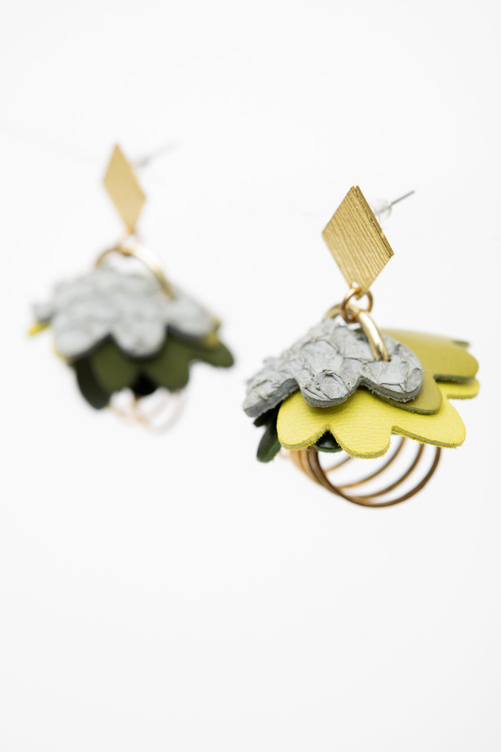 Veinage Unique and Poetic Leather Earrings FLEUR DES NEIGES model Handmade in Montreal Canada