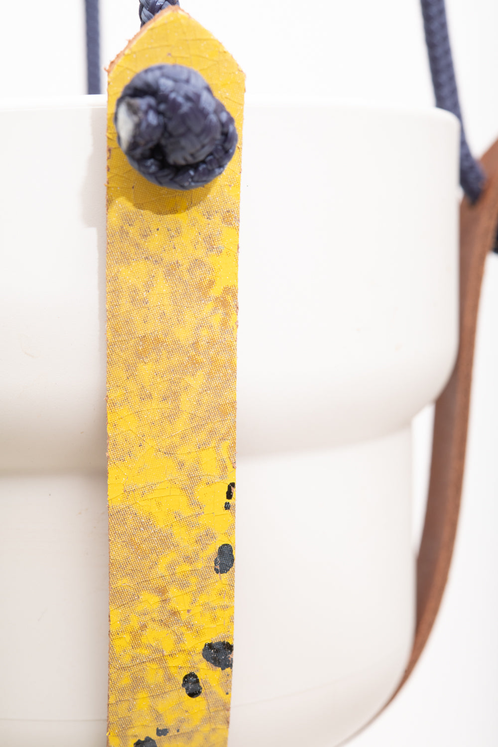 Plant hanger in upcycled leather and rope FRAISIER model