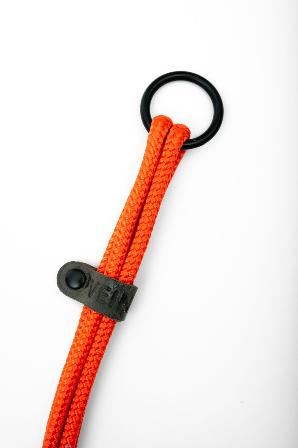 Plant hanger in upcycled leather and rope FRAISIER model