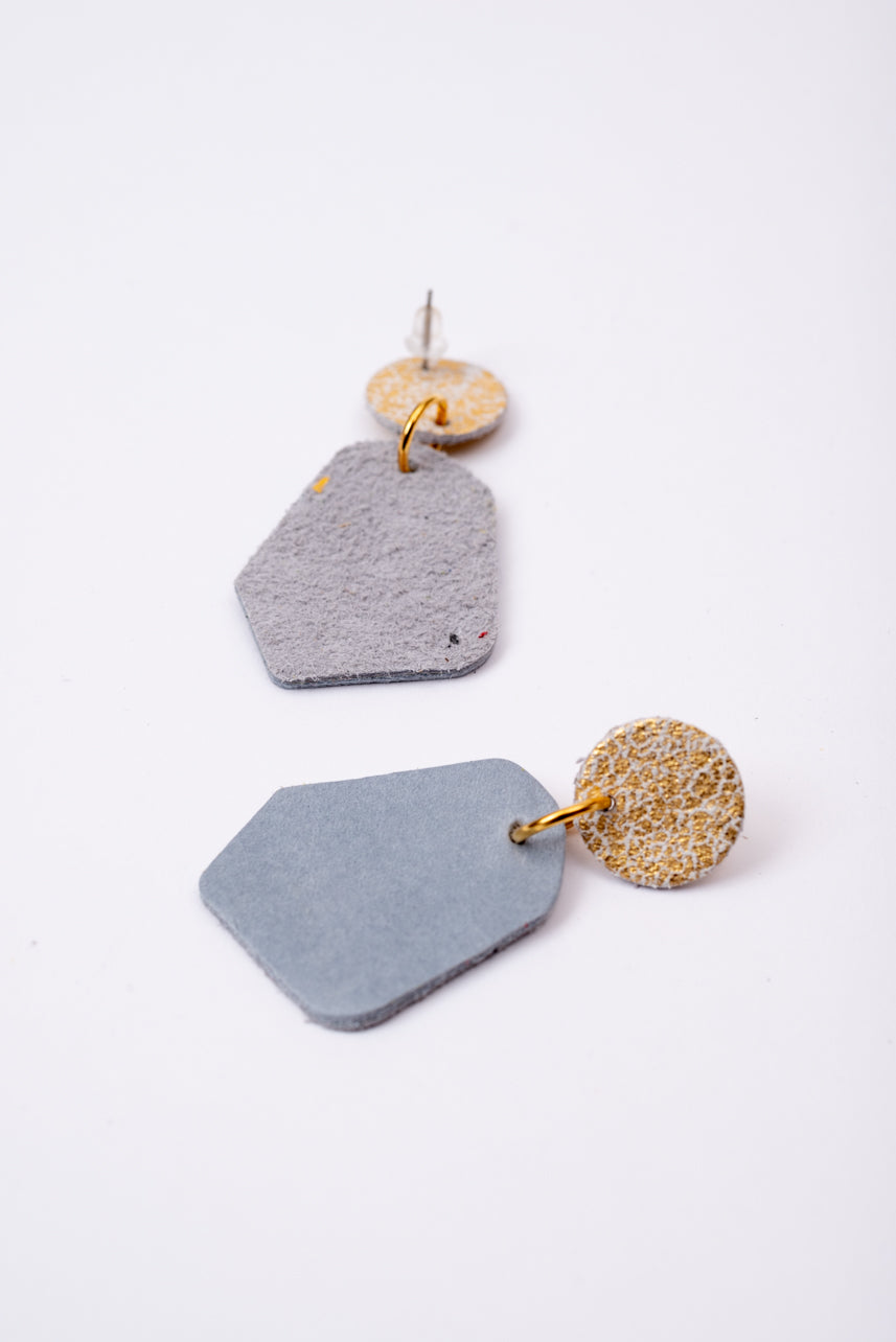 Large geometrical leather earrings DÉLIMA model