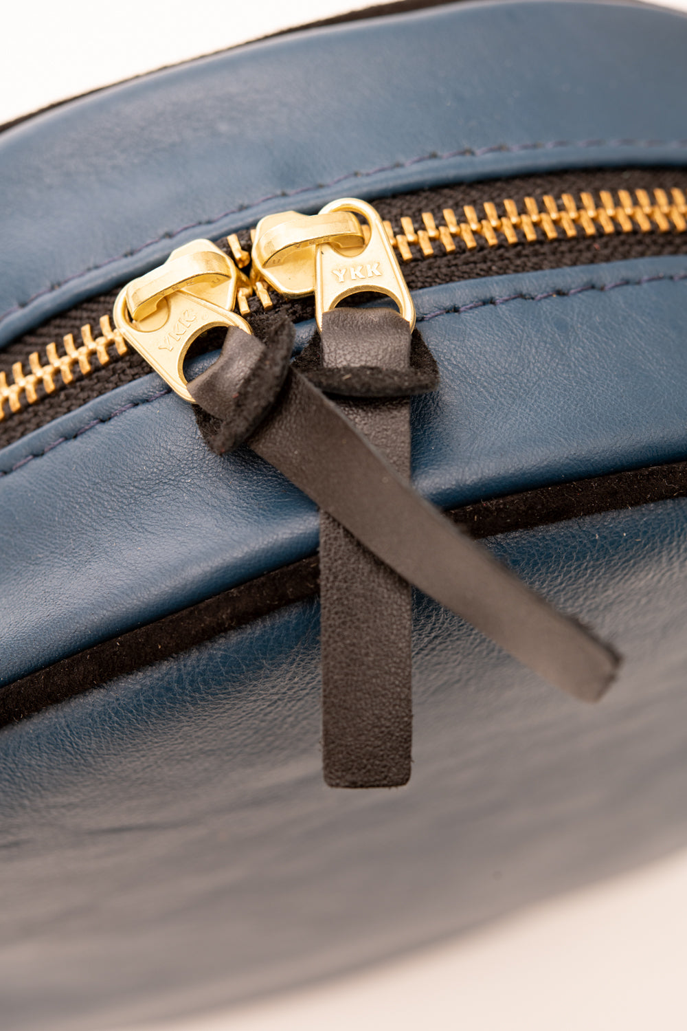 Veinage Round-Shaped Shoulder Handbag MACARON Model Made in Montreal Canada