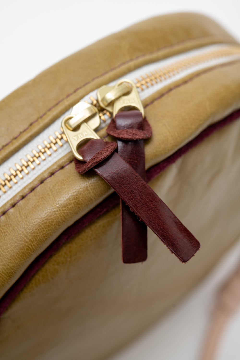 Veinage Round-Shaped Shoulder Handbag MACARON Model Made in Montreal Canada