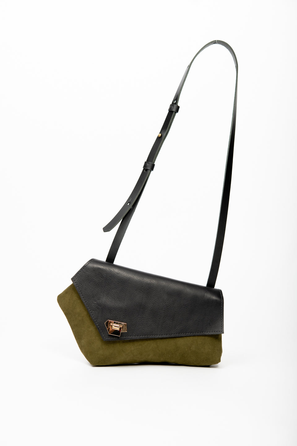 Five-sided polygon handbag PENTAGONO model from the Variable Geometry collection, handmade in Montreal, Canada