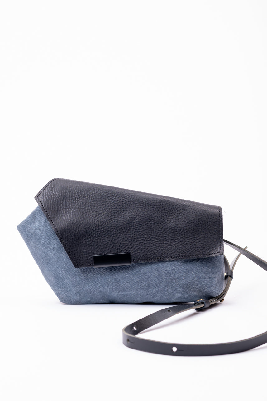 Five-sided polygon handbag PENTAGONO model from the Variable Geometry collection, handmade in Montreal, Canada