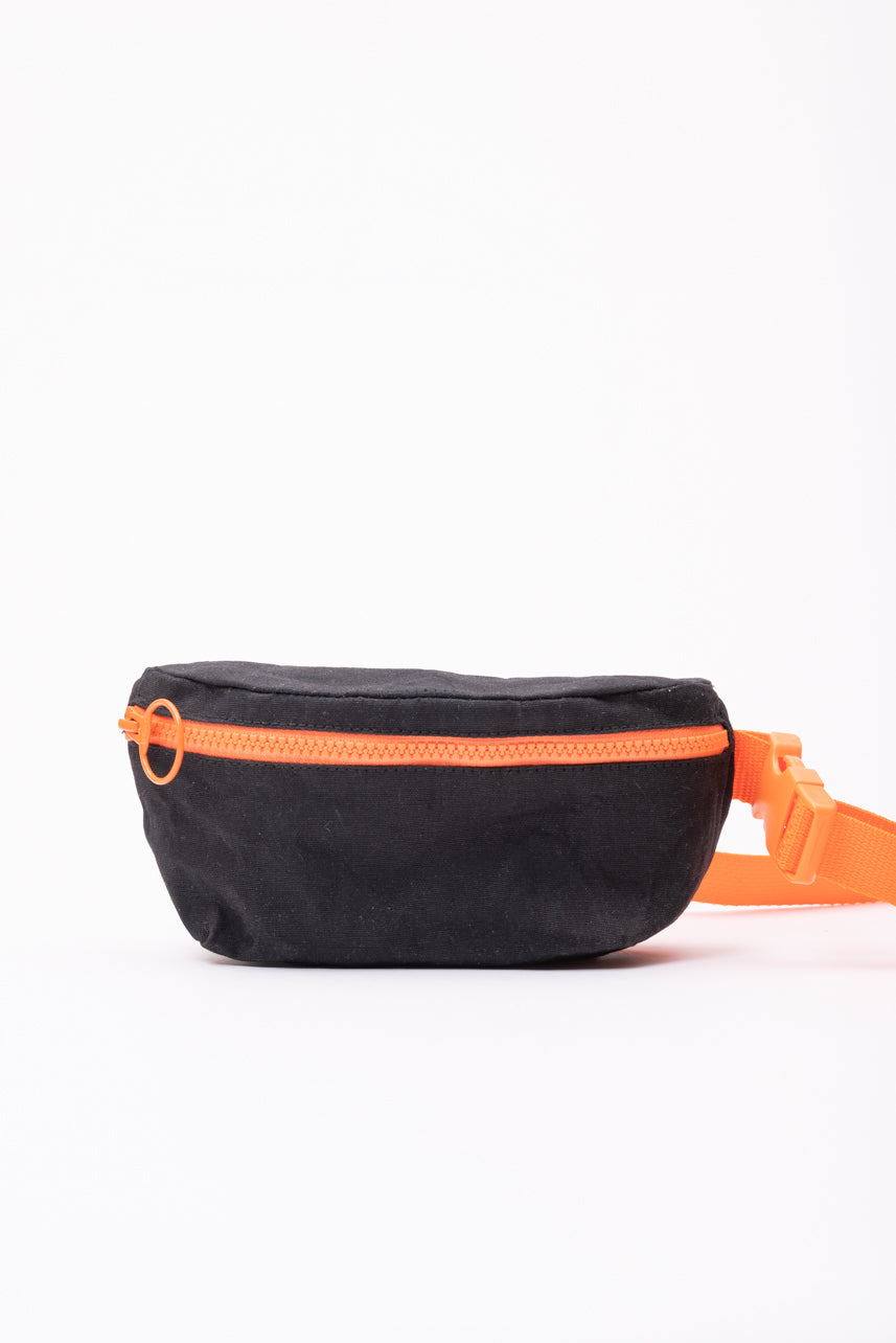 Fanny pack, waist bag PIO model handmade by Veinage, in Montreal, Canada