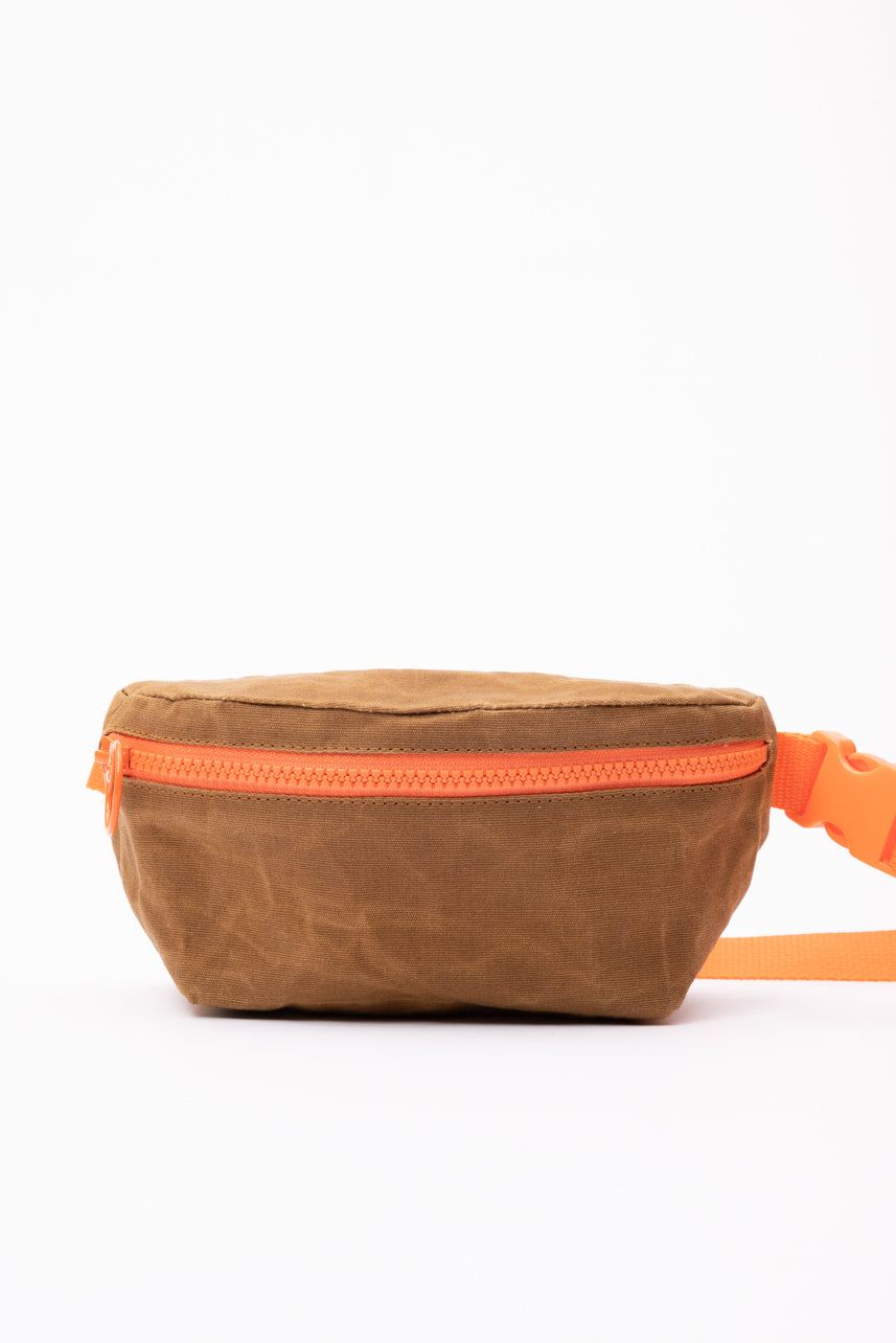 Fanny pack, waist bag PIO model handmade by Veinage, in Montreal, Canada