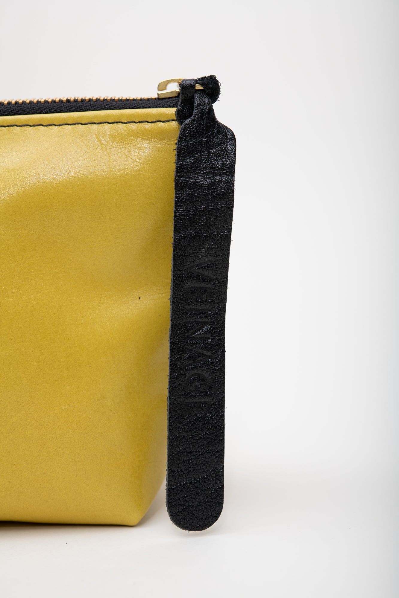 Veinage Garnier yellow leather pouch, handmade in Montreal, Canada