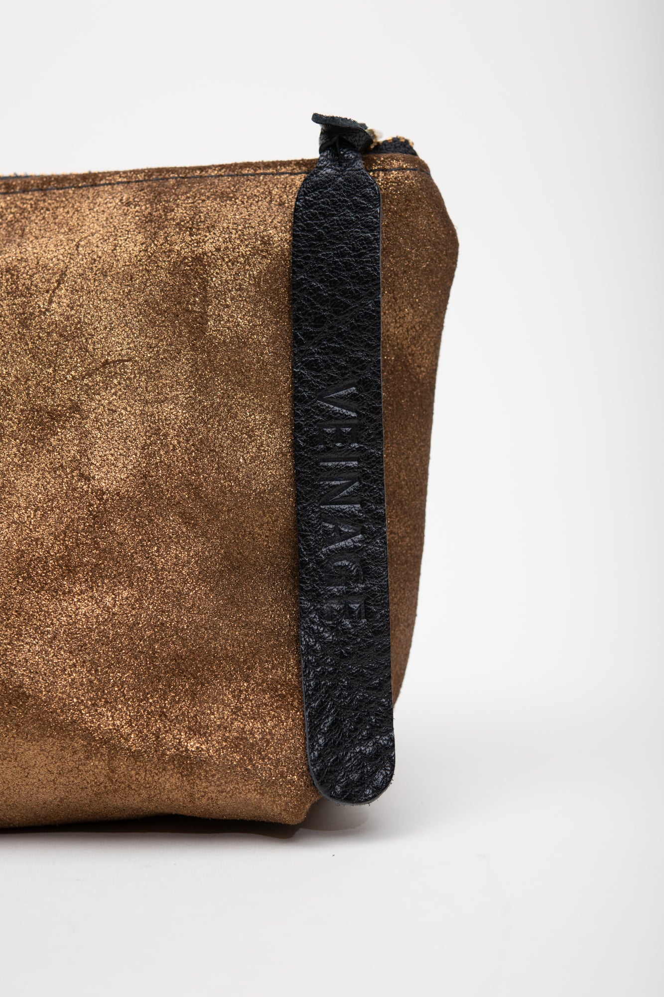 Veinage Garnier gold leather pouch, handmade in Montreal, Canada