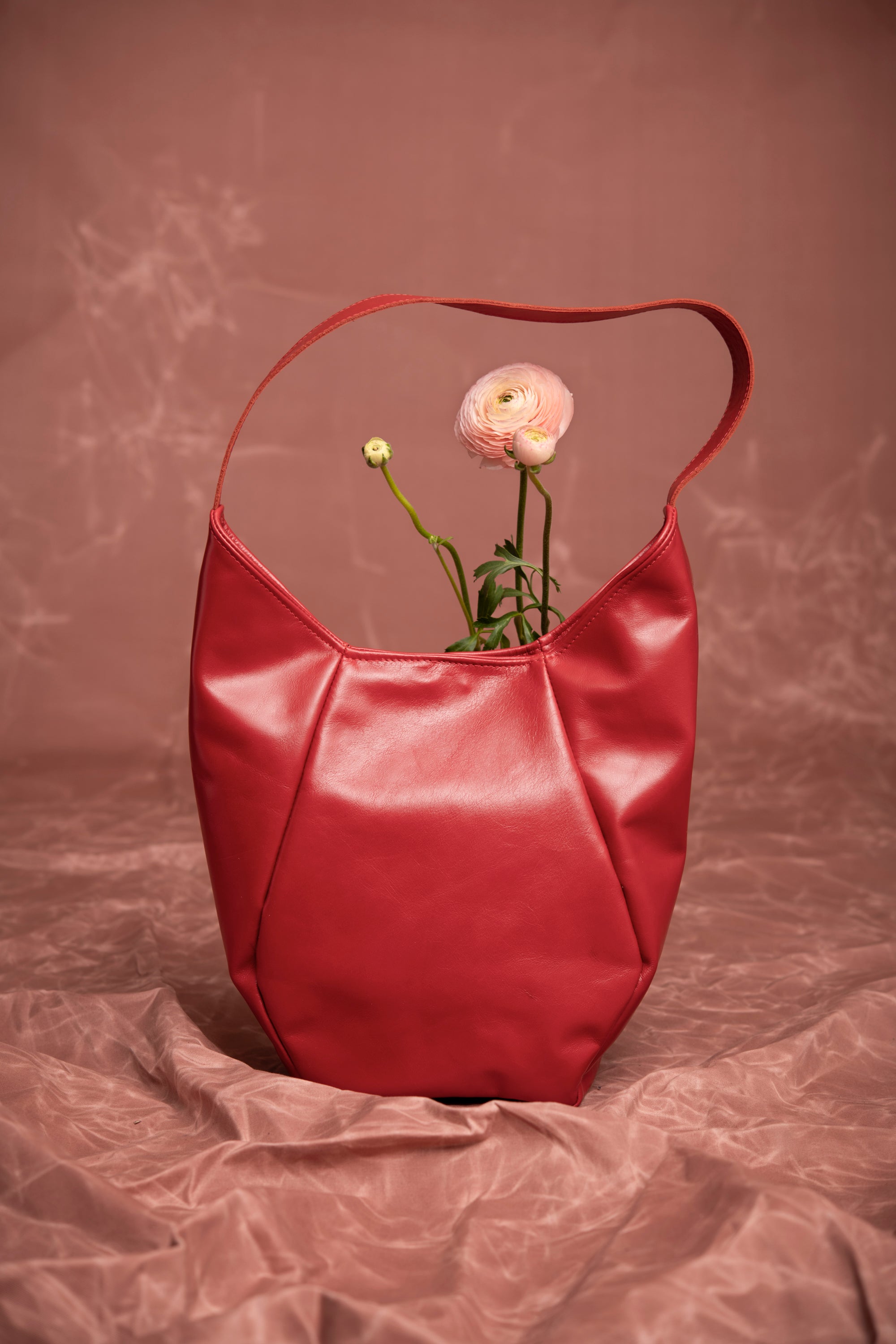 Geometrical leather tote bag MONT-ROYAL, Veinage handmade in Montreal, Canada