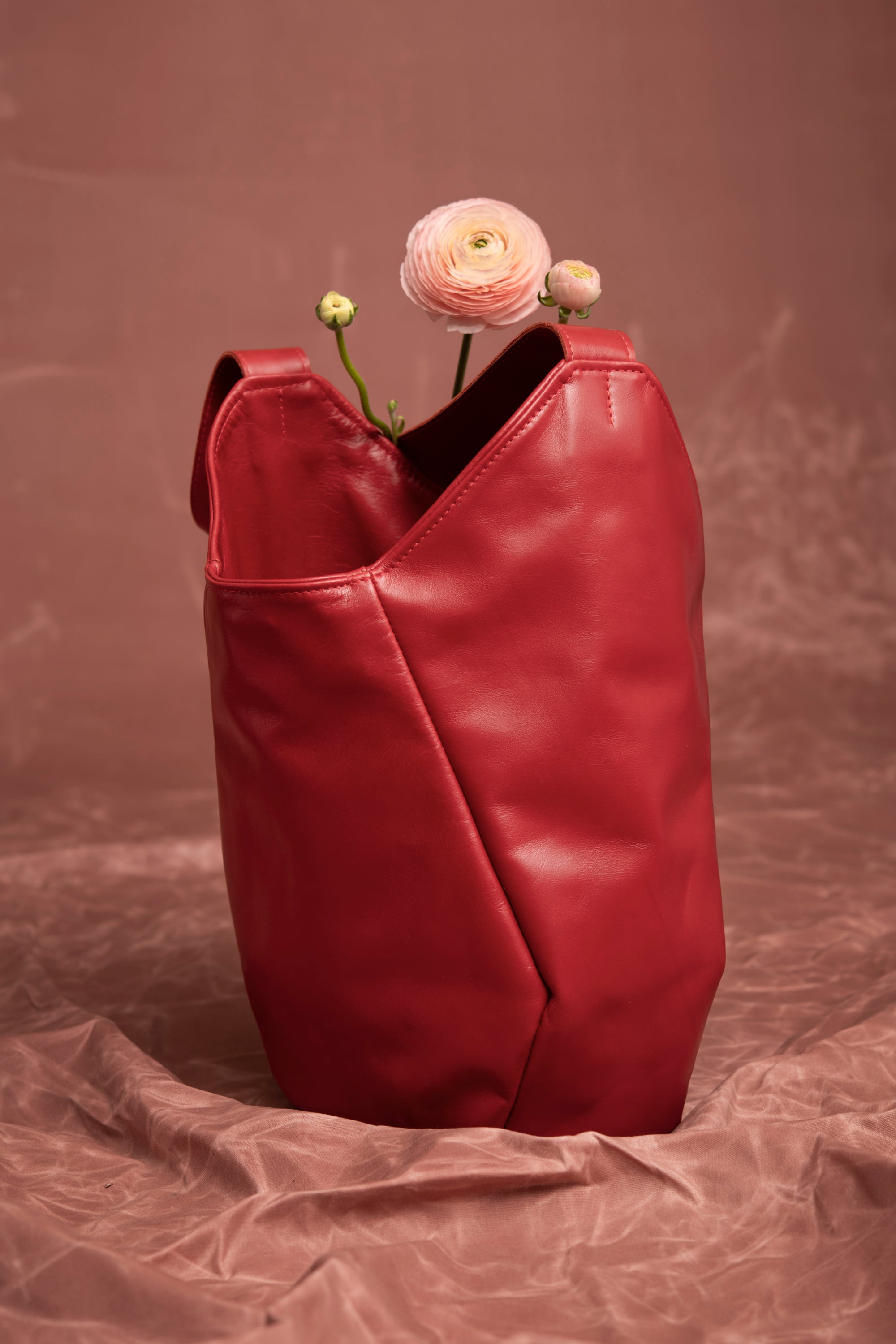 Geometrical leather tote bag MONT-ROYAL, Veinage handmade in Montreal, Canada