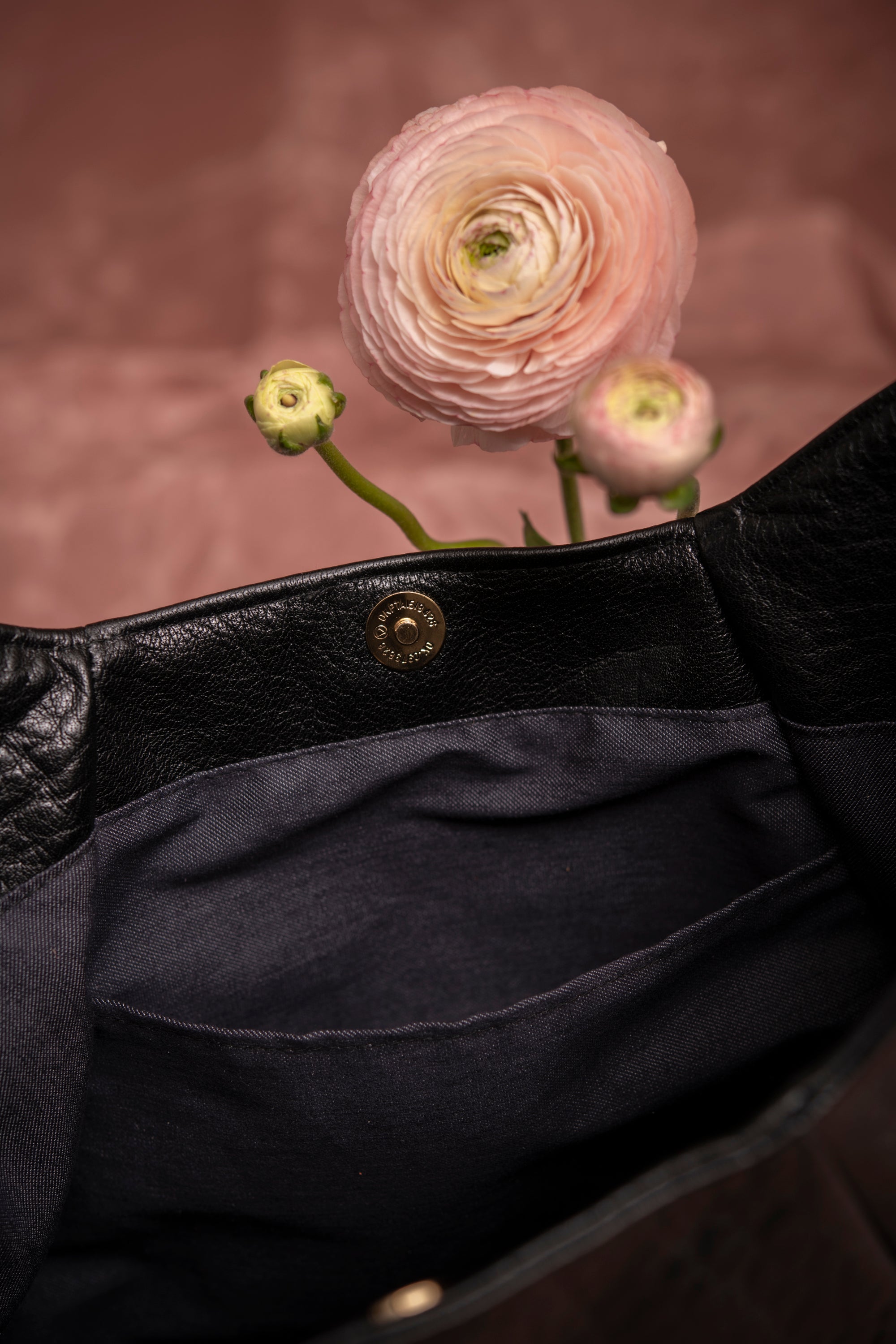 Geometrical leather tote bag MONT-ROYAL, Veinage handmade in Montreal, Canada