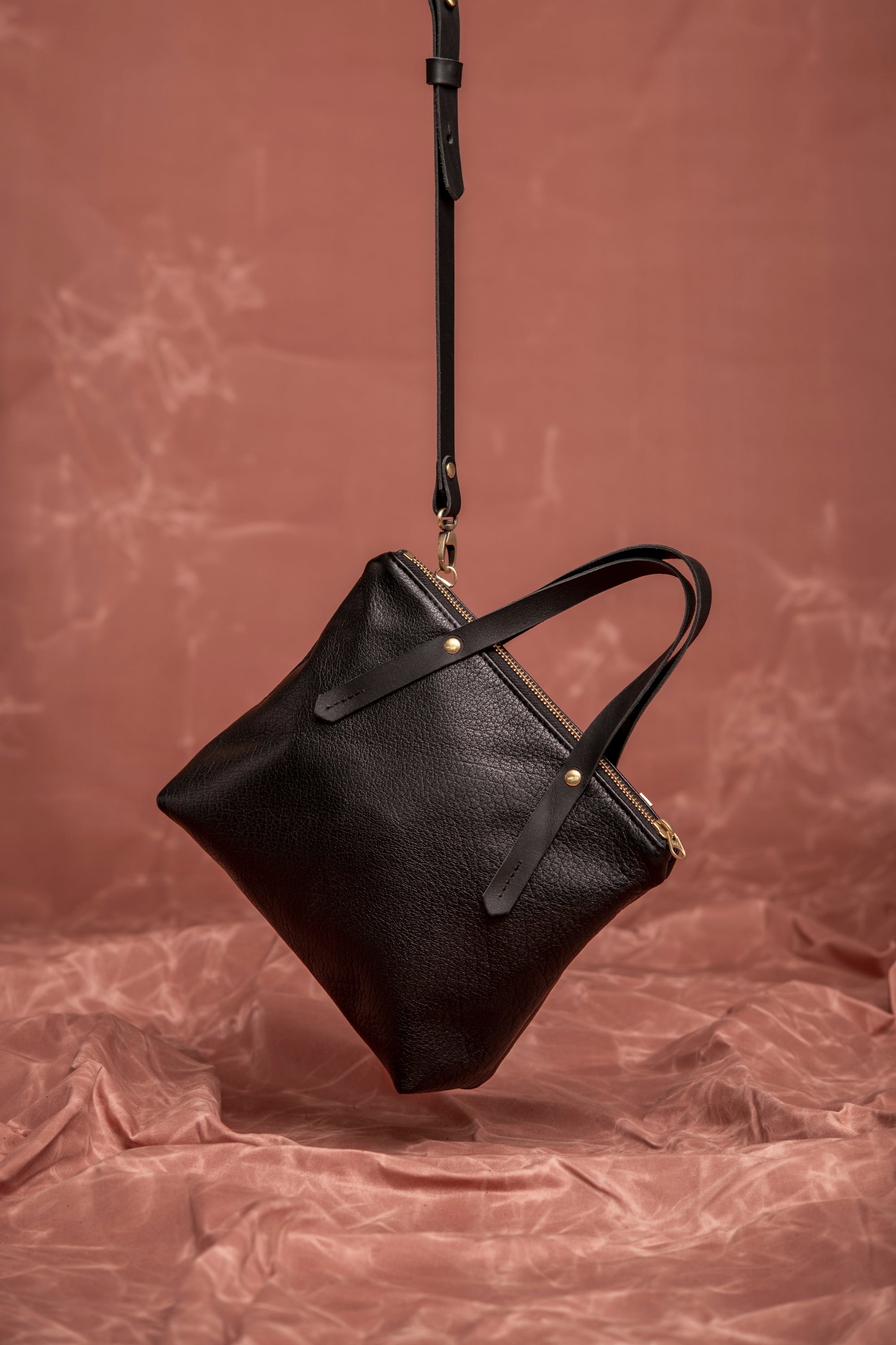 PAPINEAU leather handbag, Veinage handmade in Montreal, Canada