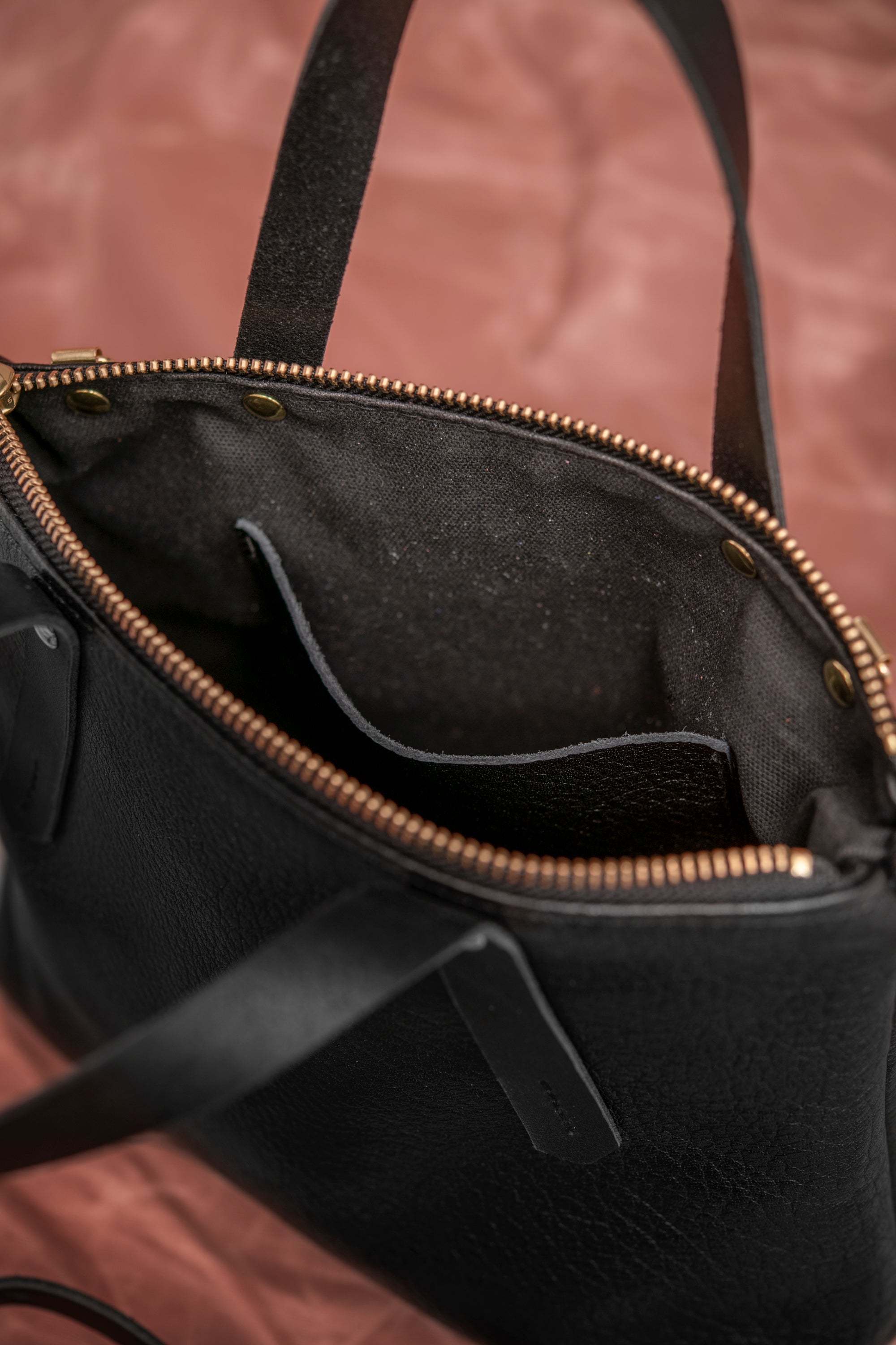 PAPINEAU leather handbag, Veinage handmade in Montreal, Canada