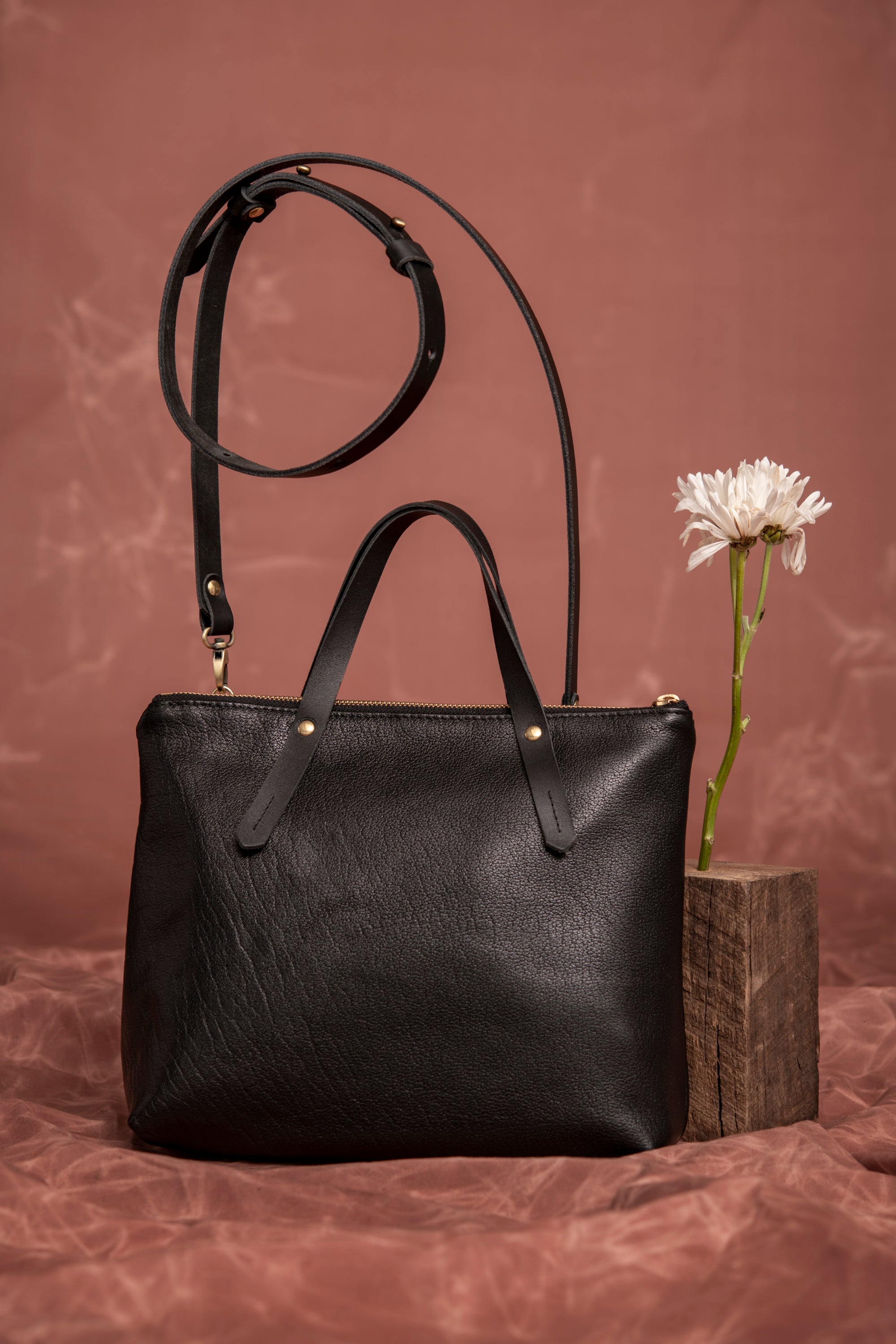 PAPINEAU leather handbag, Veinage handmade in Montreal, Canada