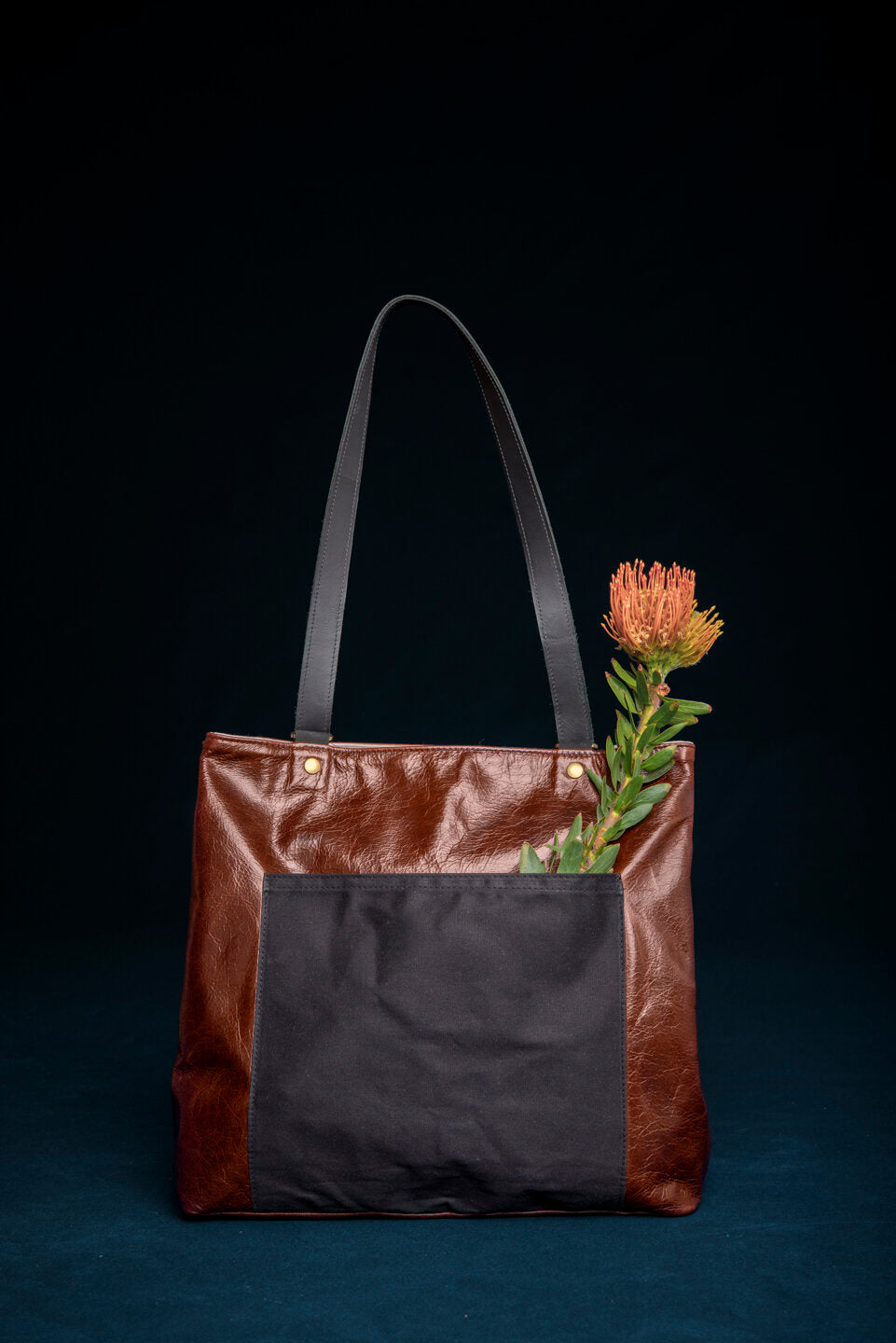 MASSON leather and waxed canvas tote bag convertible to back pack, Veinage handmade Montreal, Canada