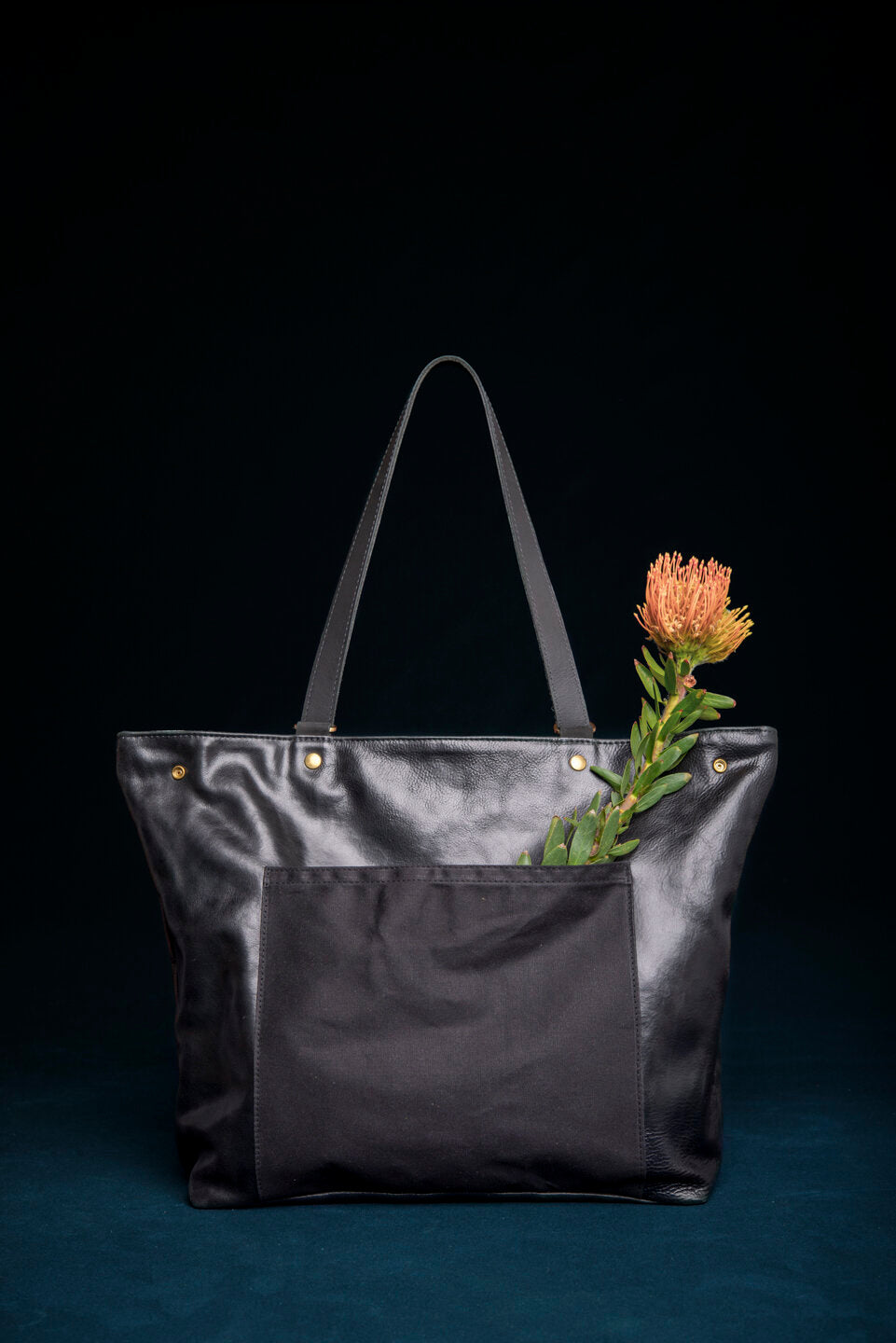 MASSON leather and waxed canvas tote bag convertible to back pack, Veinage handmade Montreal, Canada