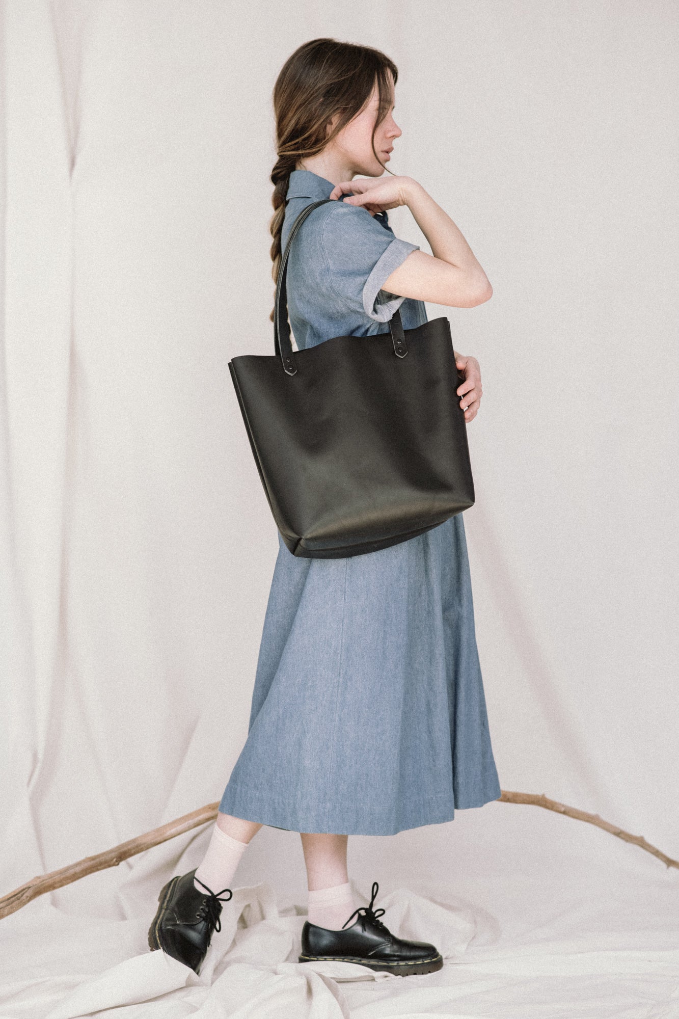 Veinage Leather minimalist tote bag FLORENCE model