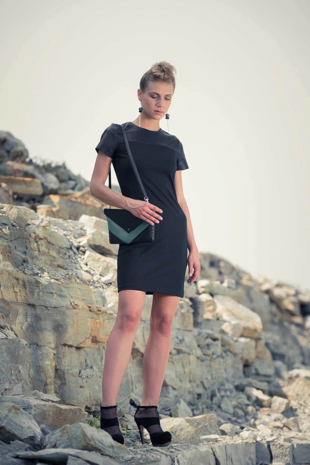 Leather clutch bag ÉMERAUDE made to order