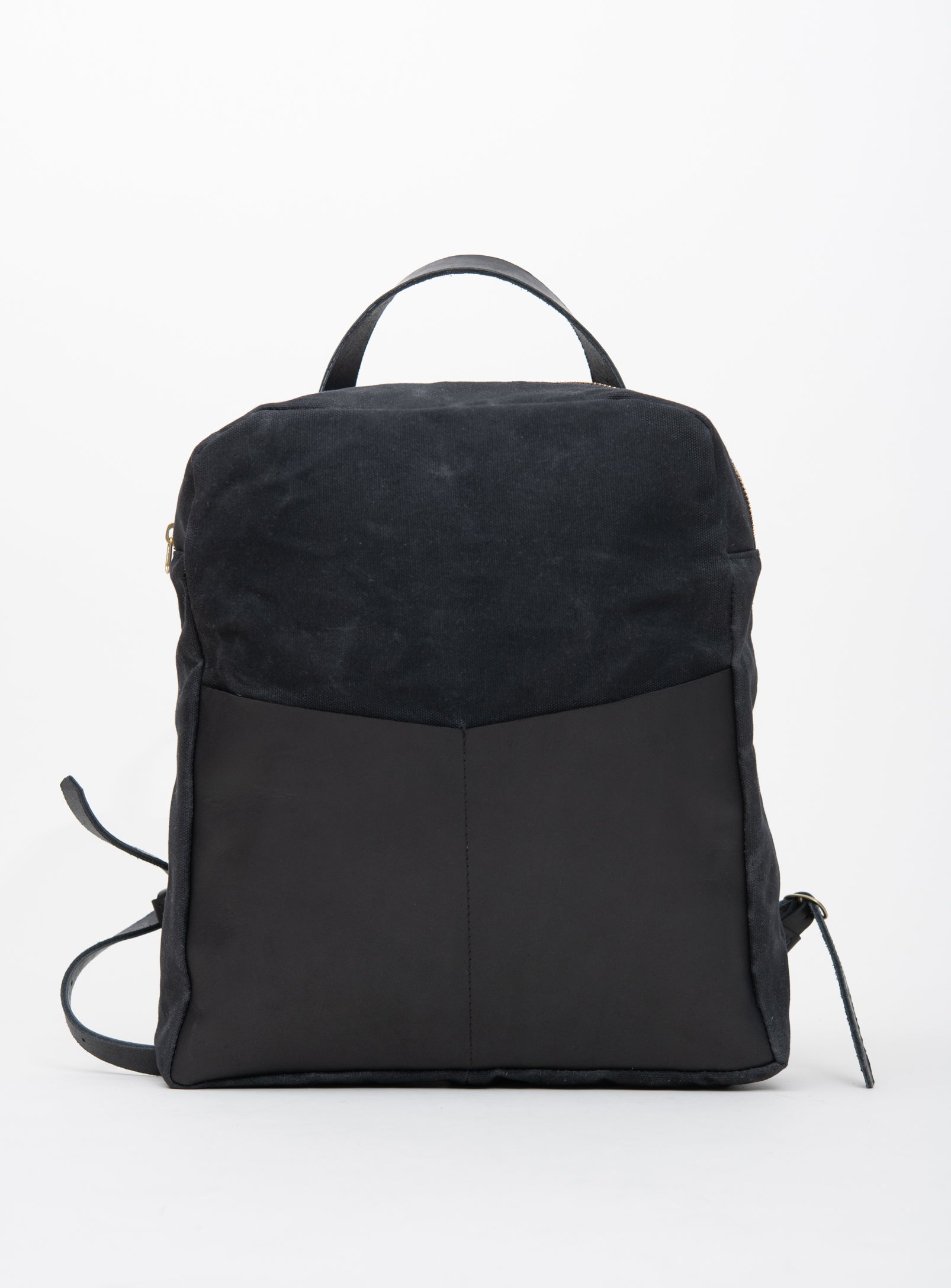 Veinage Gilford black leather and army green waxed canvas backpack, handmade in Montreal Canada